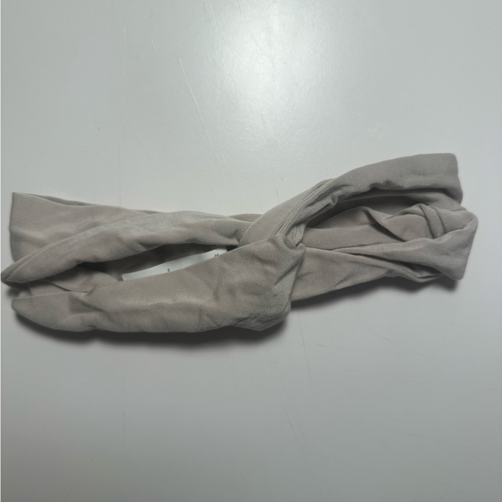 Lululemon Neutral Beige Twist Headband